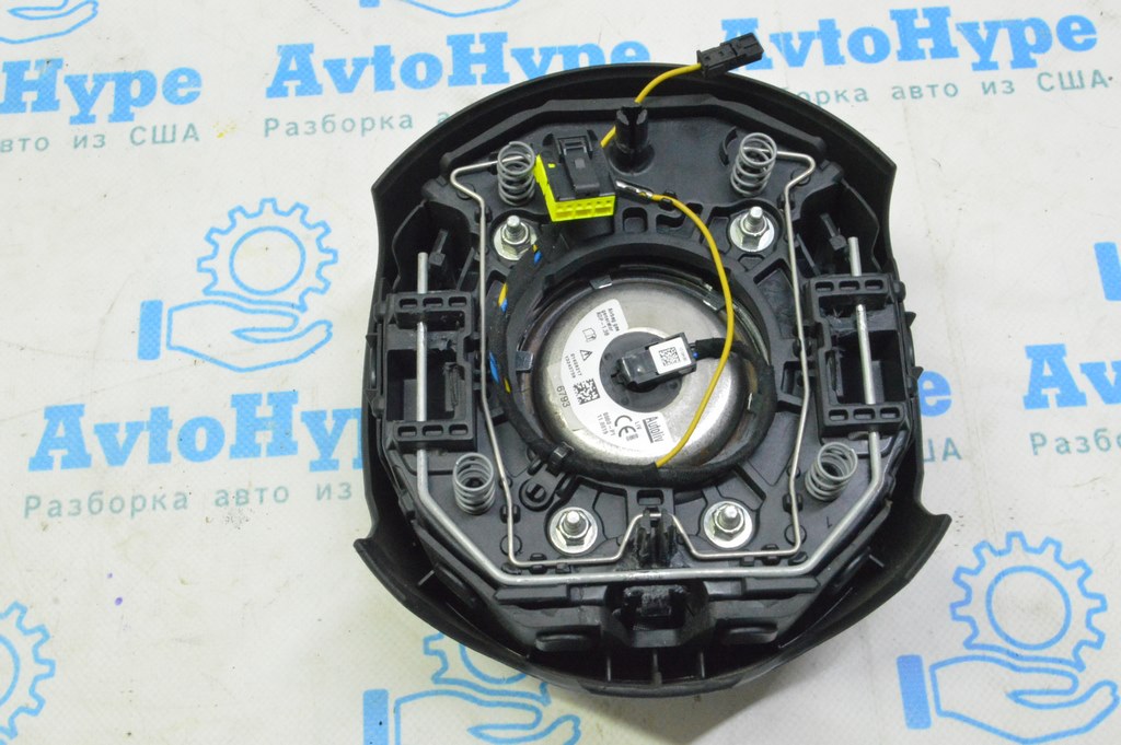Подушка безопасности airbag в руль водительская Mini Cooper Clubman 16-22 черн (01) трещинка — фото 3