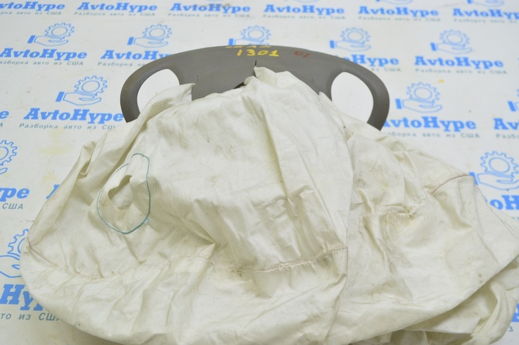 Подушка безопасности airbag в руль водительская Nissan Leaf 13-17 серая стрельнувшая