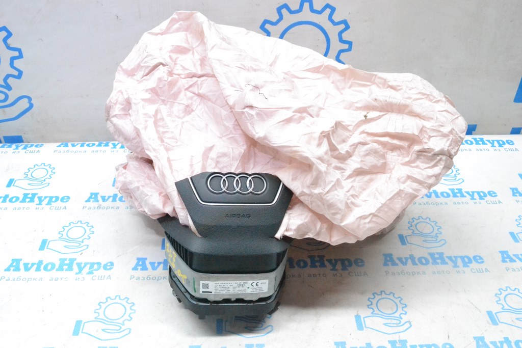 Подушка безопасности airbag в руль водительская  стрельнувшая Audi A7 C8 19-25 (01)
