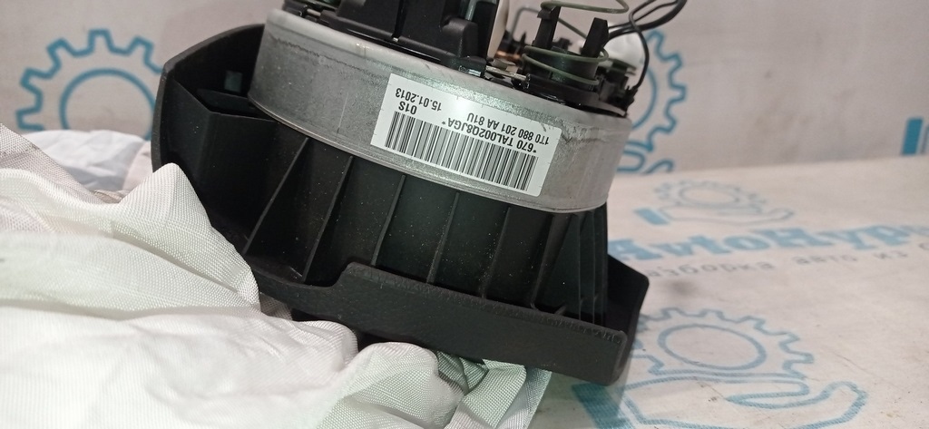 Подушка безопасности airbag в руль водительская VW Tiguan 12-17 (06) стрельнула — фото 3