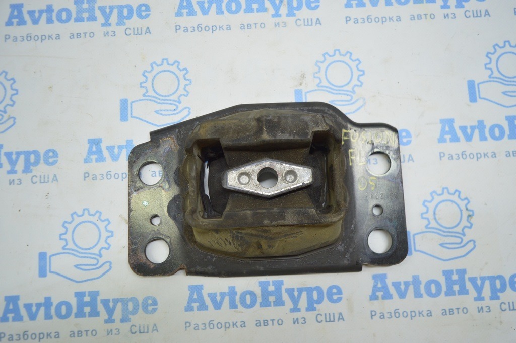 Подушка двигателя левая Ford Fusion mk5 13-20 1.5T, 1.6T, 2.0T, 2.5