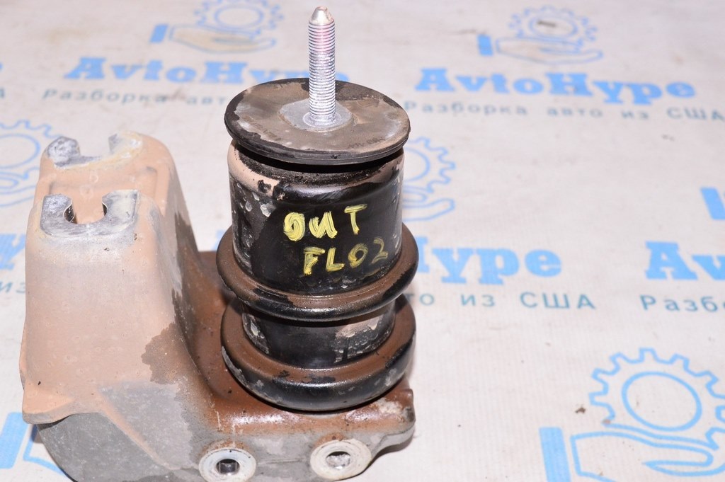 Подушка двигателя левая Subaru Outback 15-19 (02)