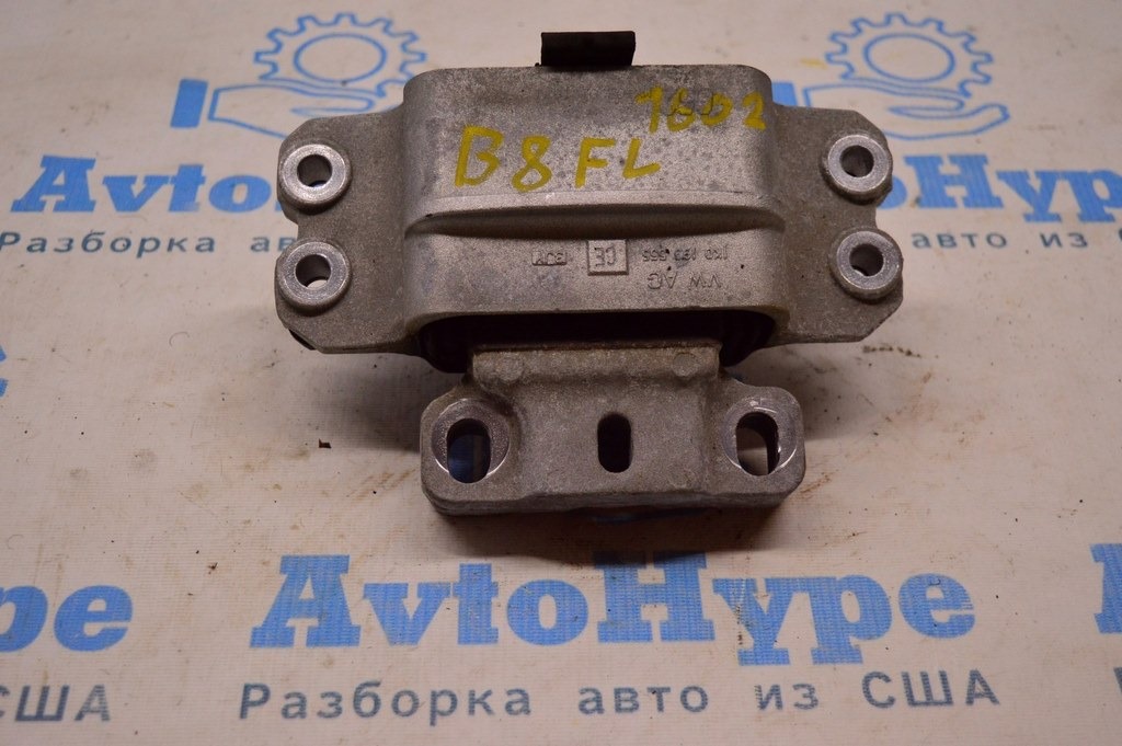 Подушка двигателя левая VW Passat b8 USA (02)