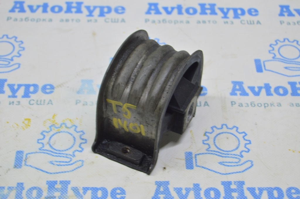 Подушка двигателя перед VW Multivan T5 09-15 2.0d (01) трещины