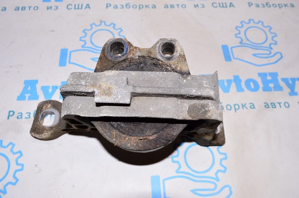 Подушка двигателя правая Ford Focus mk3 11-18 2.0 (06) потекла — фото 2