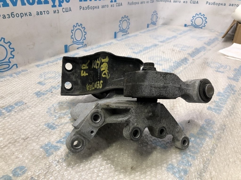 Подушка двигателя правая Nissan Sentra 13-19 1.6 (01) деф.подгорела