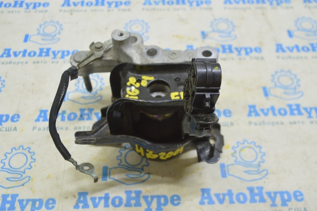 Подушка двигателя правая Toyota Highlander 20-22 3.5 (01)