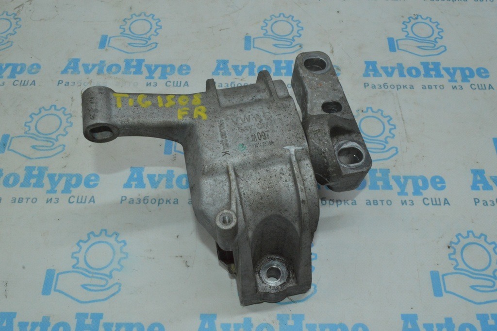Подушка двигателя правая VW Tiguan 09-17 (08)