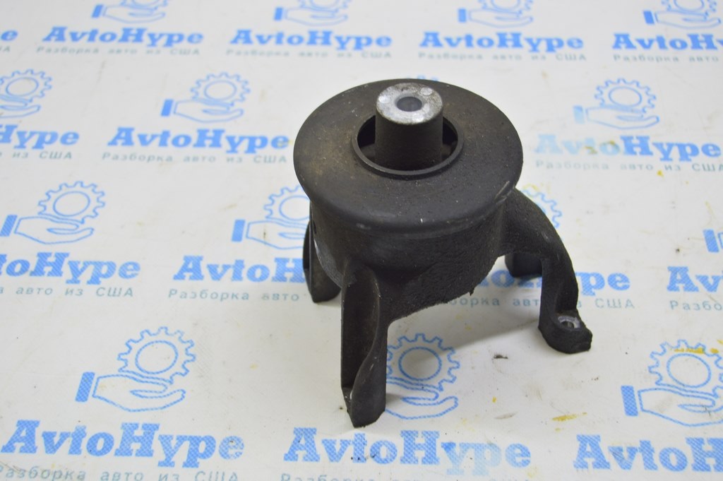 Подушка двигателя зад VW Multivan T5 09-15 2.0d (01) неориг