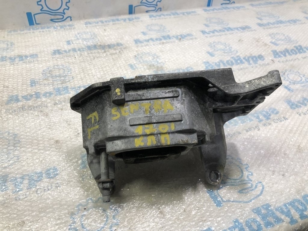 Подушка двигателя задняя Nissan Sentra 13-19 1.6 мкпп — фото 2