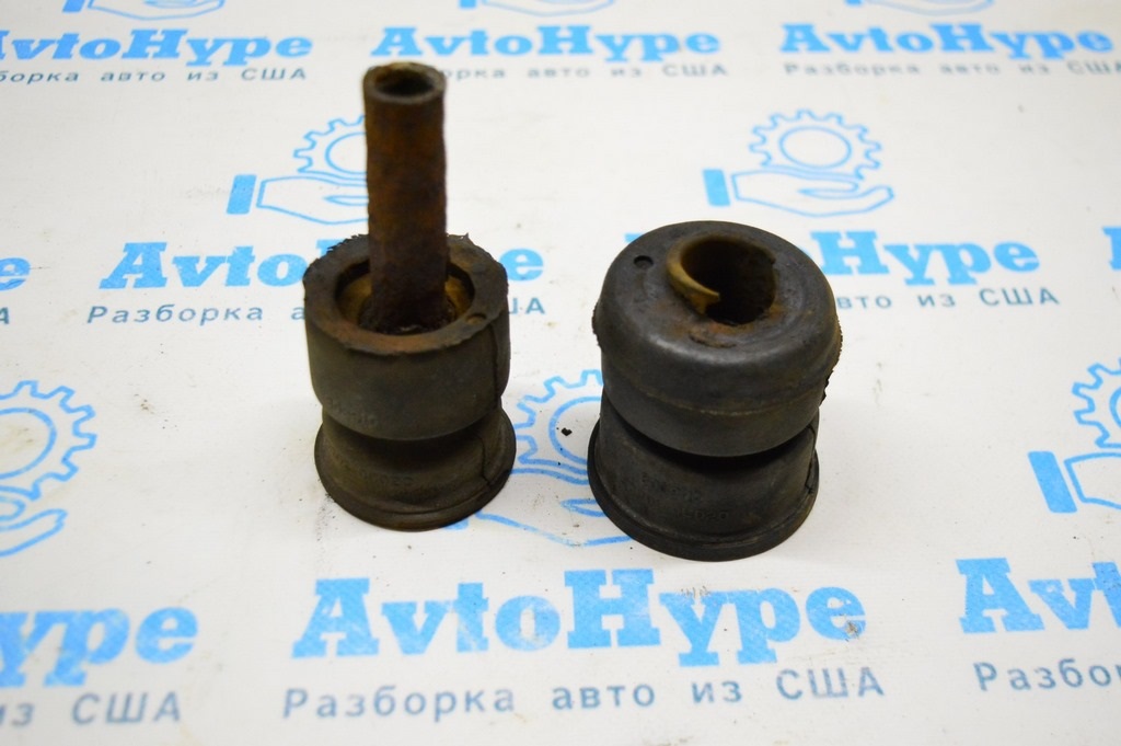 Подушка кузова Toyota Sequoia 2008-2022 первая — фото 3