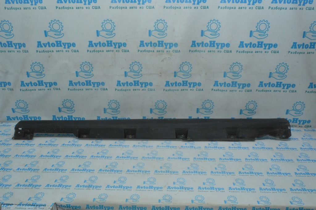 Порог правый Ford Focus mk3 11-18 (07) трщина