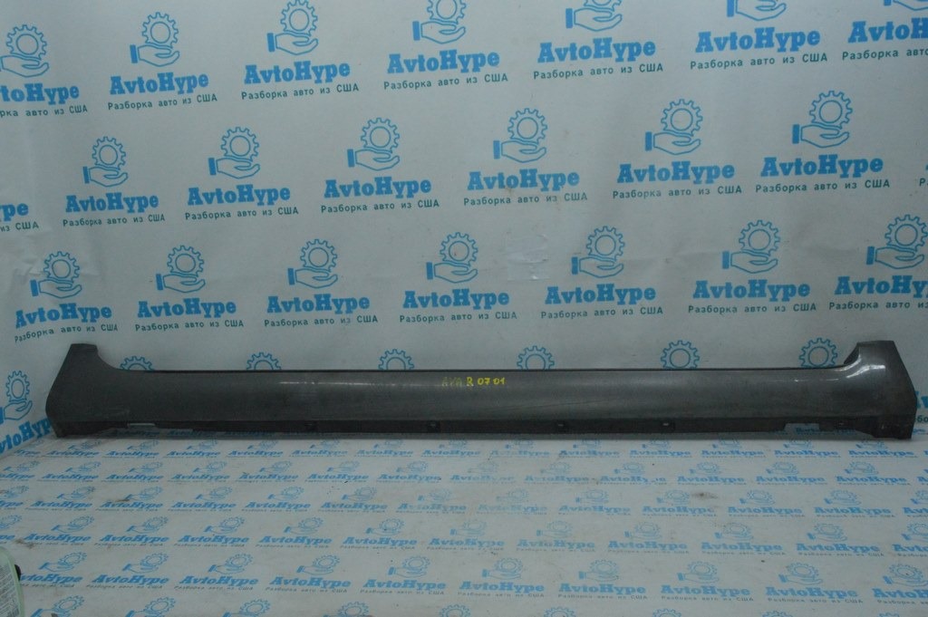 Порог правый Toyota Avalon 05-12