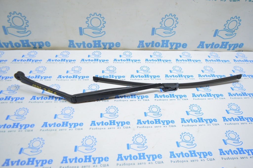 Поводок дворника лев Toyota Camry v50 12-14 usa\euro