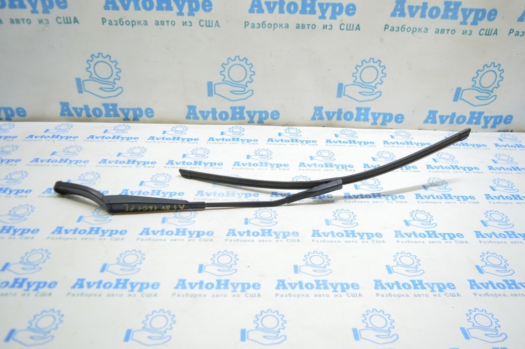 Поводок дворника левый Audi A3 8V 15-20 4d, 5d