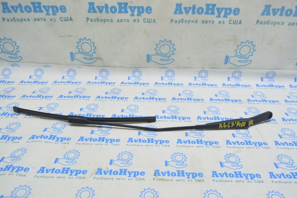 Поводок дворника правый Audi A6 C7 12-18