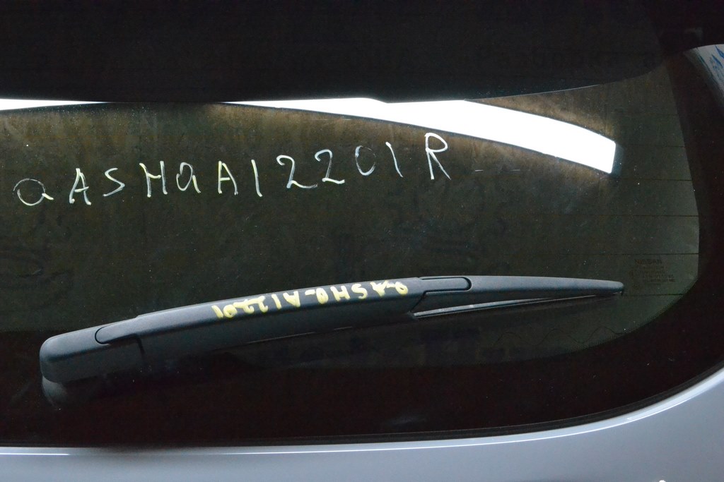 Поводок дворника задний Nissan Qashqai 21-