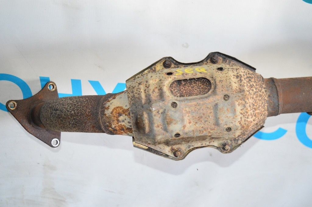 Приемная труба с катализаторами лев Toyota Sequoia Tundra 2008-2022 4.6 5.7 вторая — фото 3