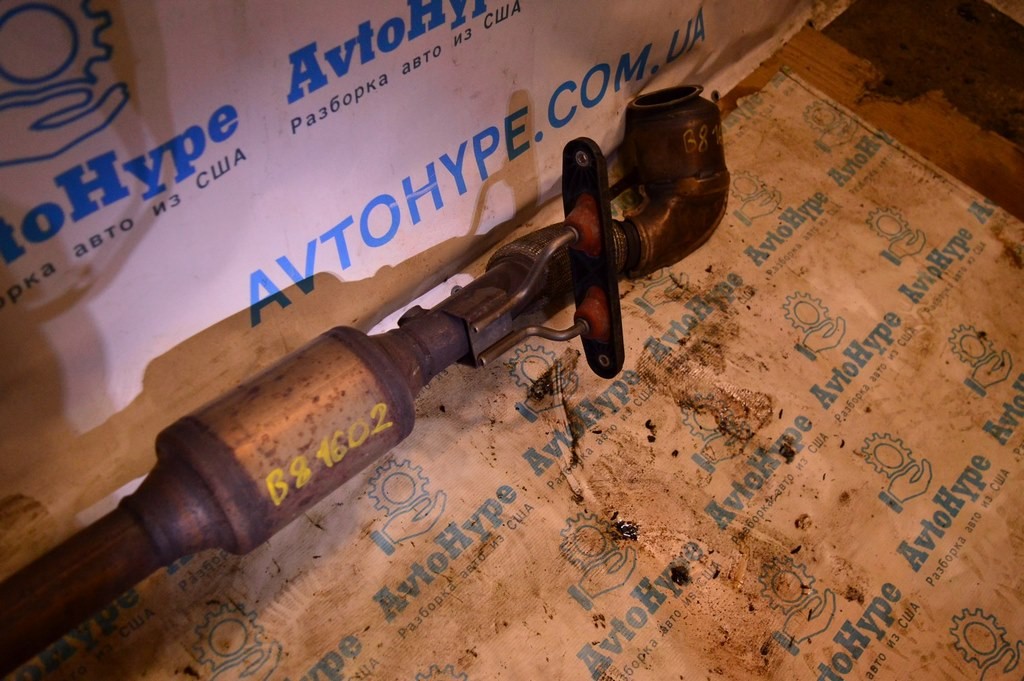 Приемная труба с катализатором VW Passat b8 USA (02)