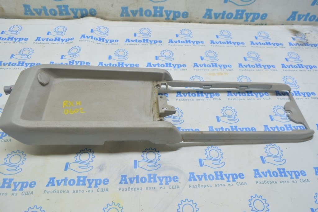 Прикуриватель консоли Lexus RX300 RX330 RX350 RX400h 04-09 серый