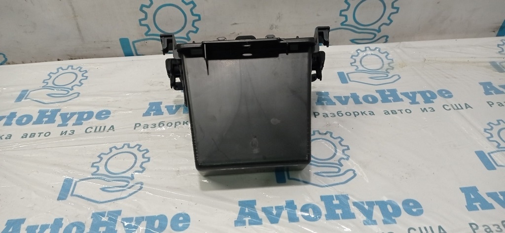 Прикуриватель Subaru Forester 14-18 SJ — фото 3