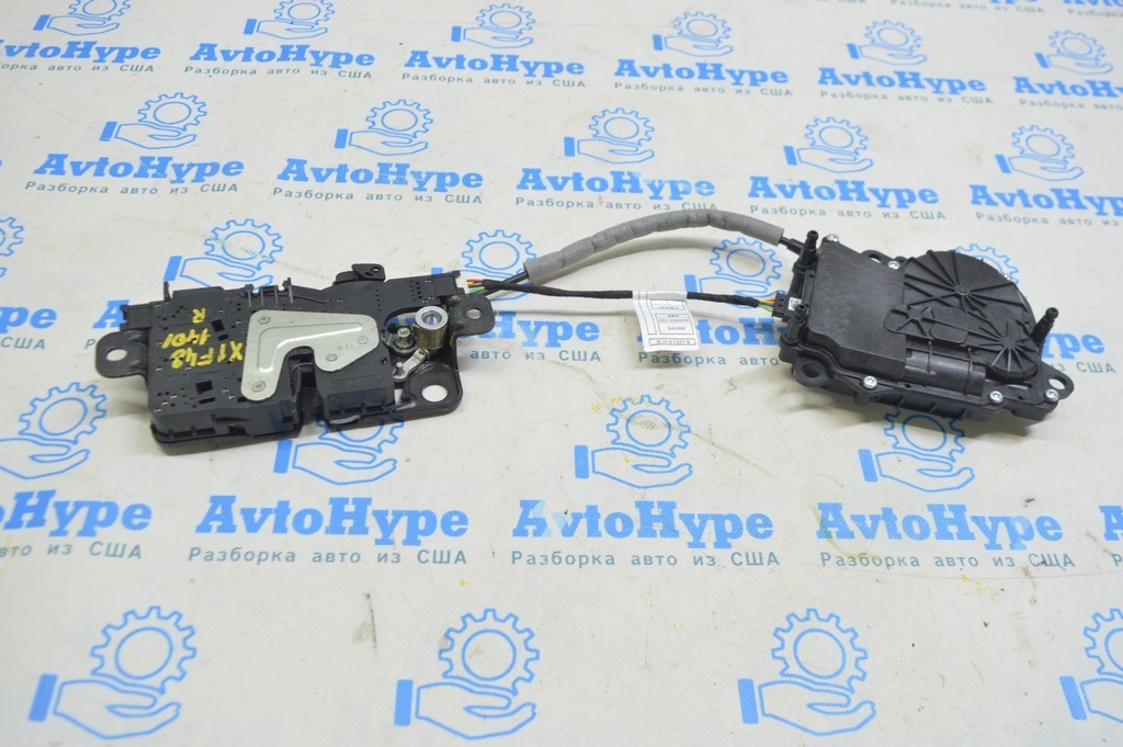Привод актуатор замка двери багажника BMW X1 F48 16-22