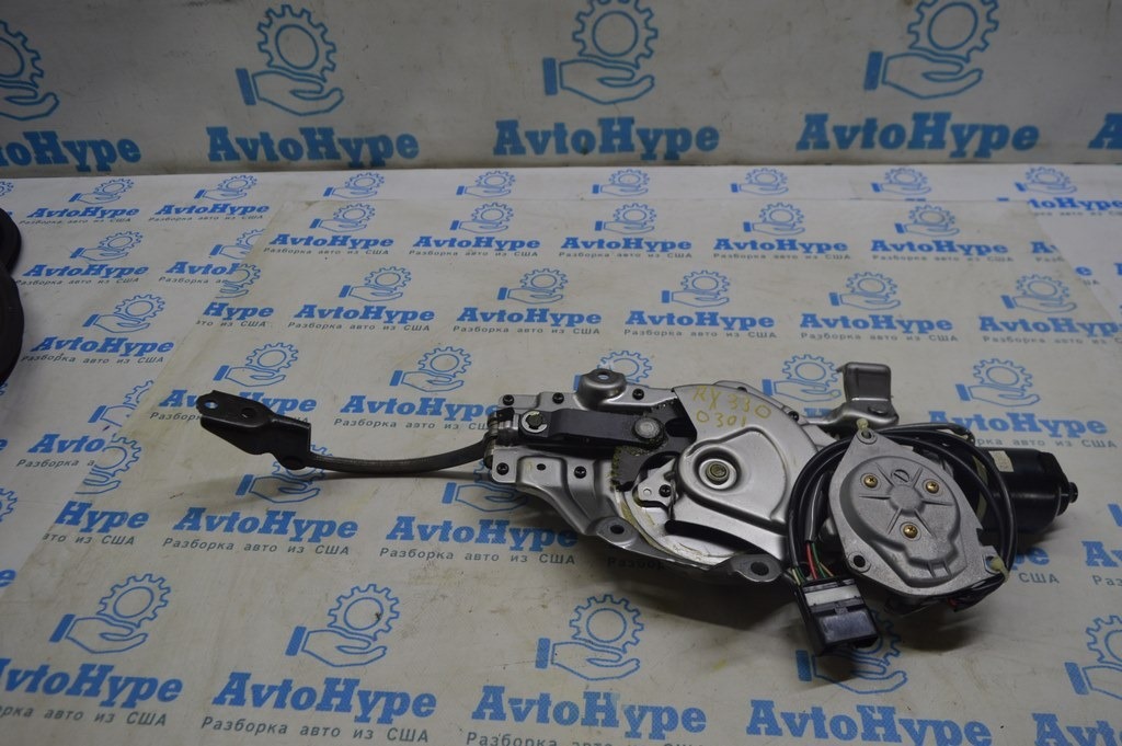 Привод мотор двери багажника Lexus RX300 RX330 RX350 RX400h 04-09