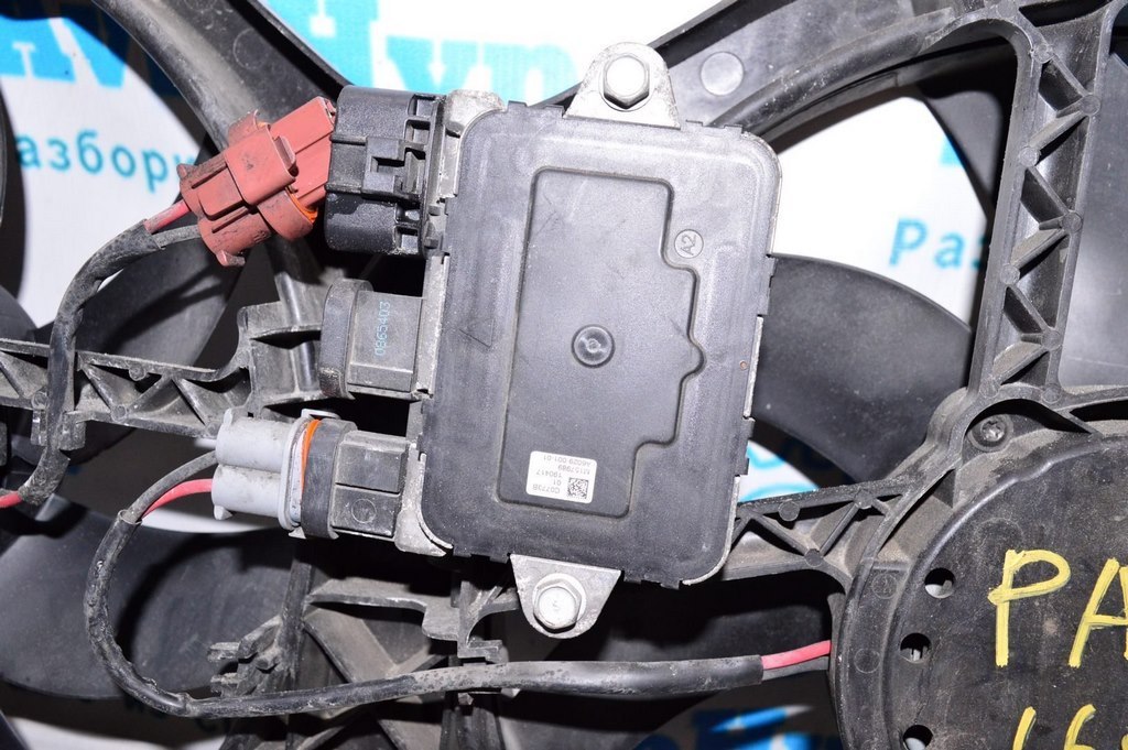 Привод полуось перед лев Infiniti QX30 17- AWD (02) A2463301201