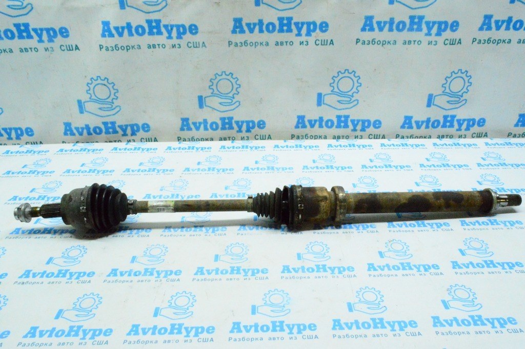 Привод полуось перед прав Ford Focus mk3 11-18 2.0 АКПП (07) порван пыльник