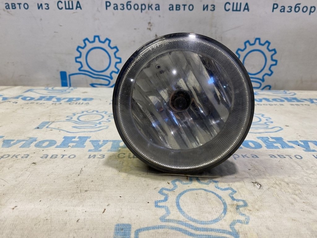 Противотуманная фара птф левая Toyota Sequoia 2008-2016 Реализ.Вадим подплавлена