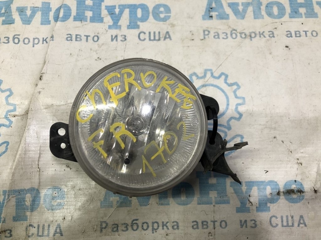 Противотуманная фара птф правая Jeep Cherokee KL 14-18 дорест