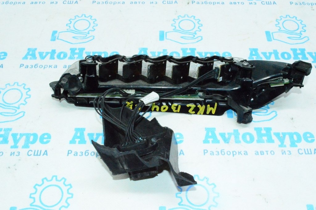 Противотуманная фара птф правая Lincoln MKZ 13-16 (04) деф.только внутрянка