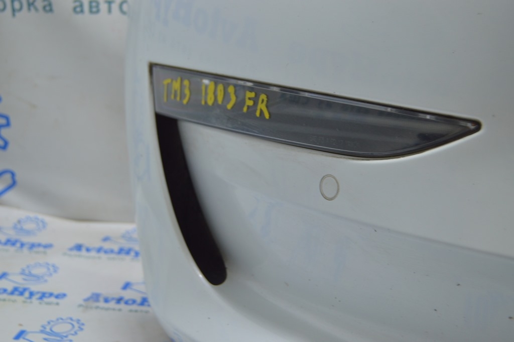 Противотуманная фара птф правая Tesla Model 3 18- с поворотником, с корректором (03)