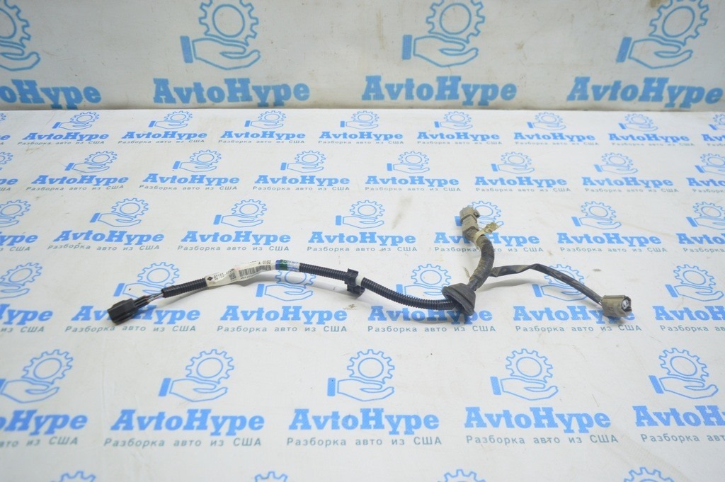 Провод с салона наружу Lexus RX450h 13-15 (02)