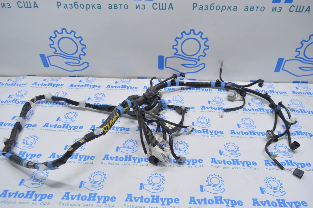 Проводка двери багажника Lexus RX350 RX450h 10-15 82184-0E080