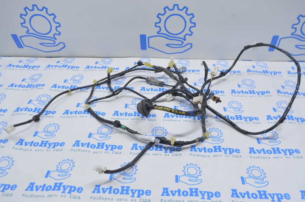 Проводка двери багажника Subaru Outback 15-19 (04) не электро,под камеру