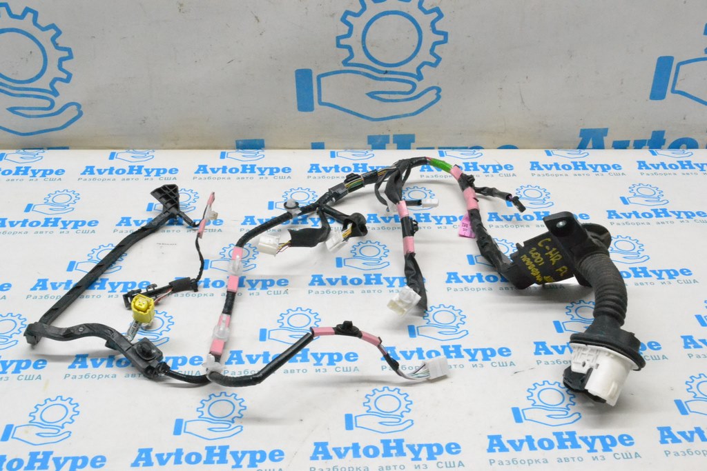 Проводка двери перед лев Toyota C-HR 18-23 (01)