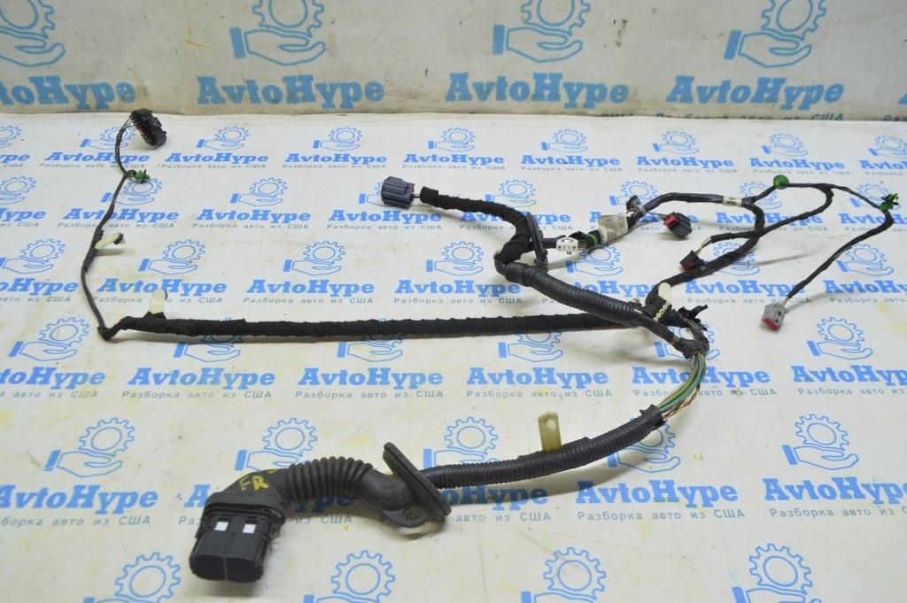 Проводка двери перед прав Ford Escape MK3 13- (09)