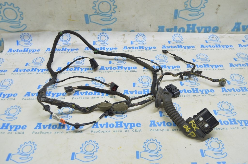 Проводка двери перед прав Ford Focus mk3 11-18 (06)