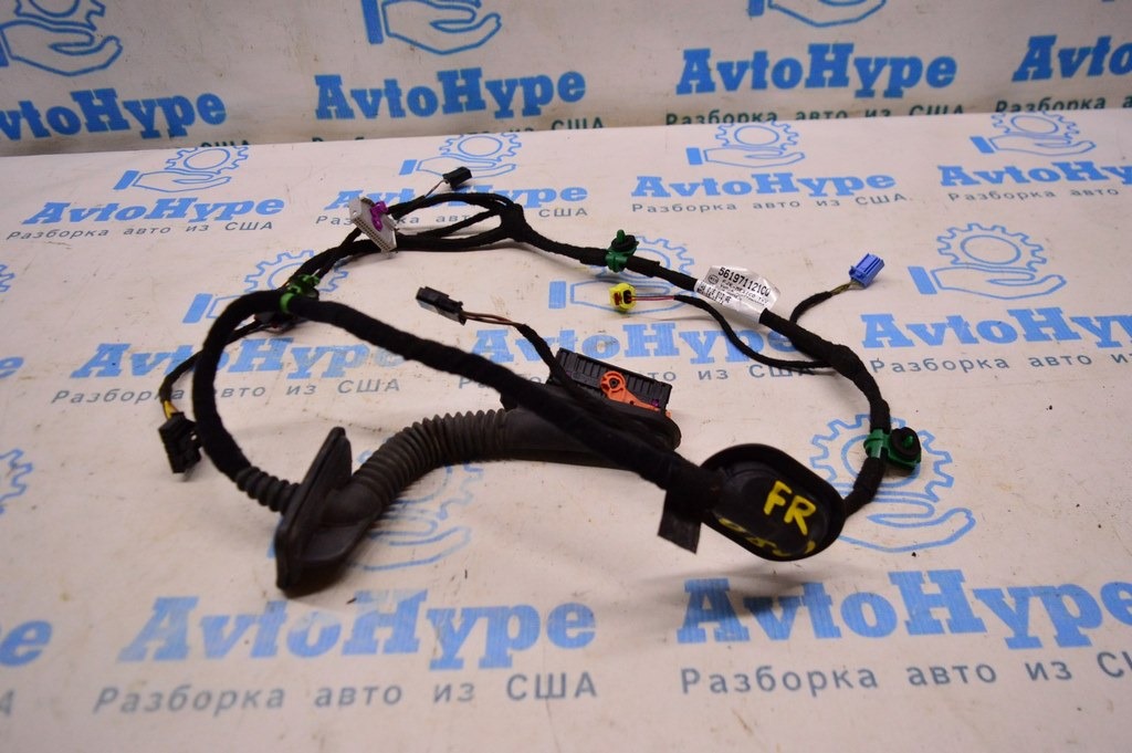 Проводка двери перед прав VW Passat b8 USA