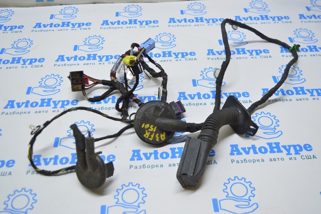 Проводка двери передней правой Audi A3 8V 15-20 4d, 5d
