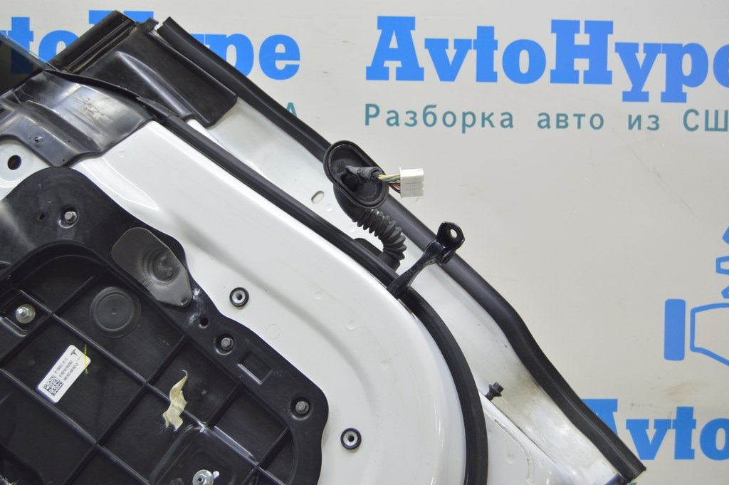 Проводка двери задней левой Tesla Model 3 18-