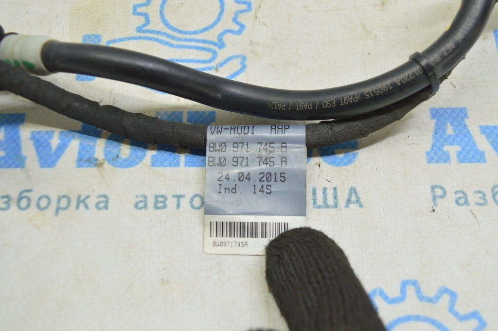 Проводка на топливный насос Audi A4 B9 17- 2.0Т с трубкой — фото 3