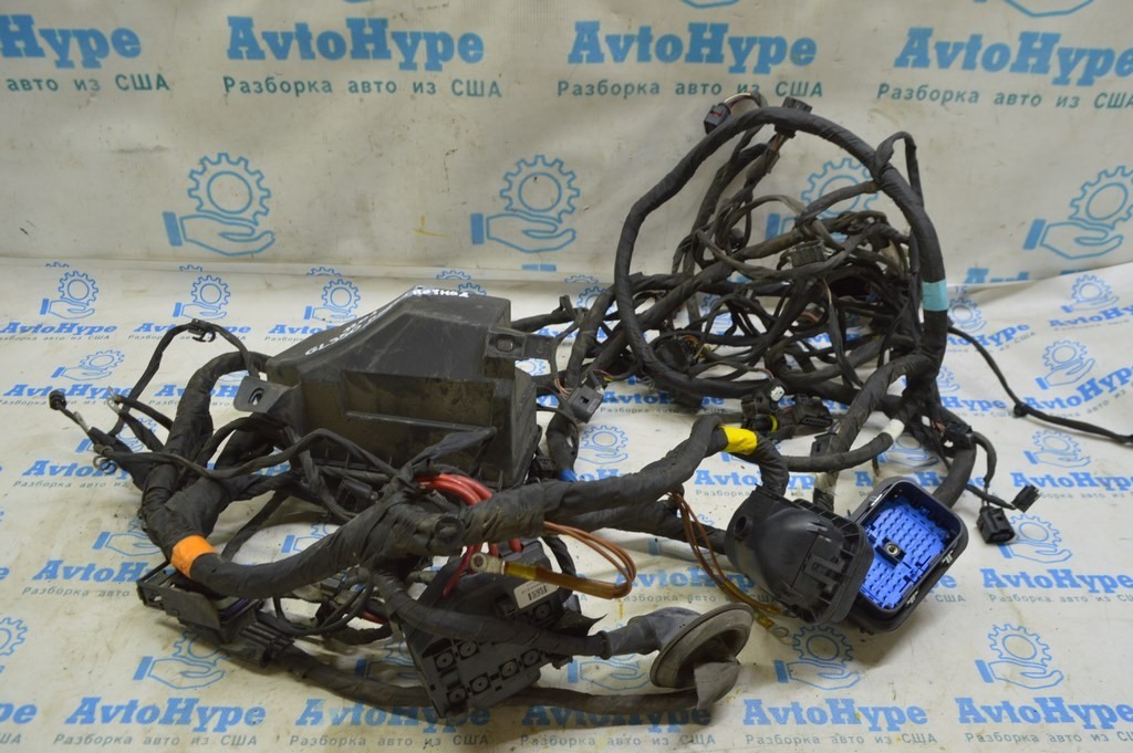 Проводка подкапотная с блоком предохранителей Mercedes X164 GL350 3.0d (01)