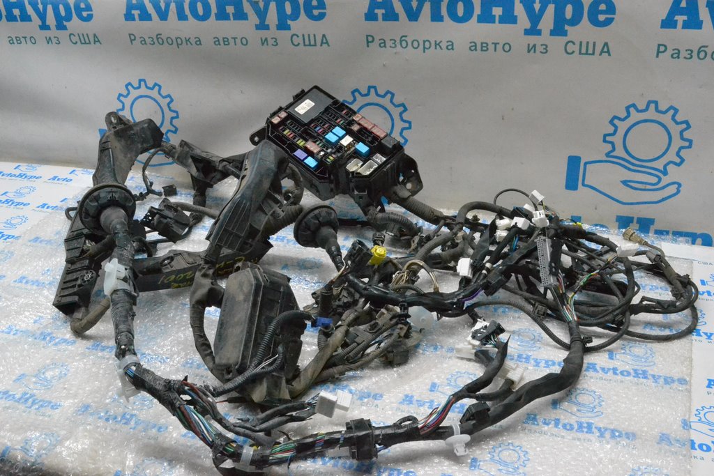 Проводка подкапотная с блоком предохранителей Toyota C-HR 18-23 (01)