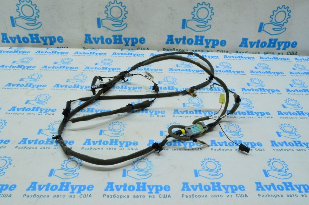Проводка усилителя антенны Hyundai Elantra AD 17- (02) 96230-f2000
