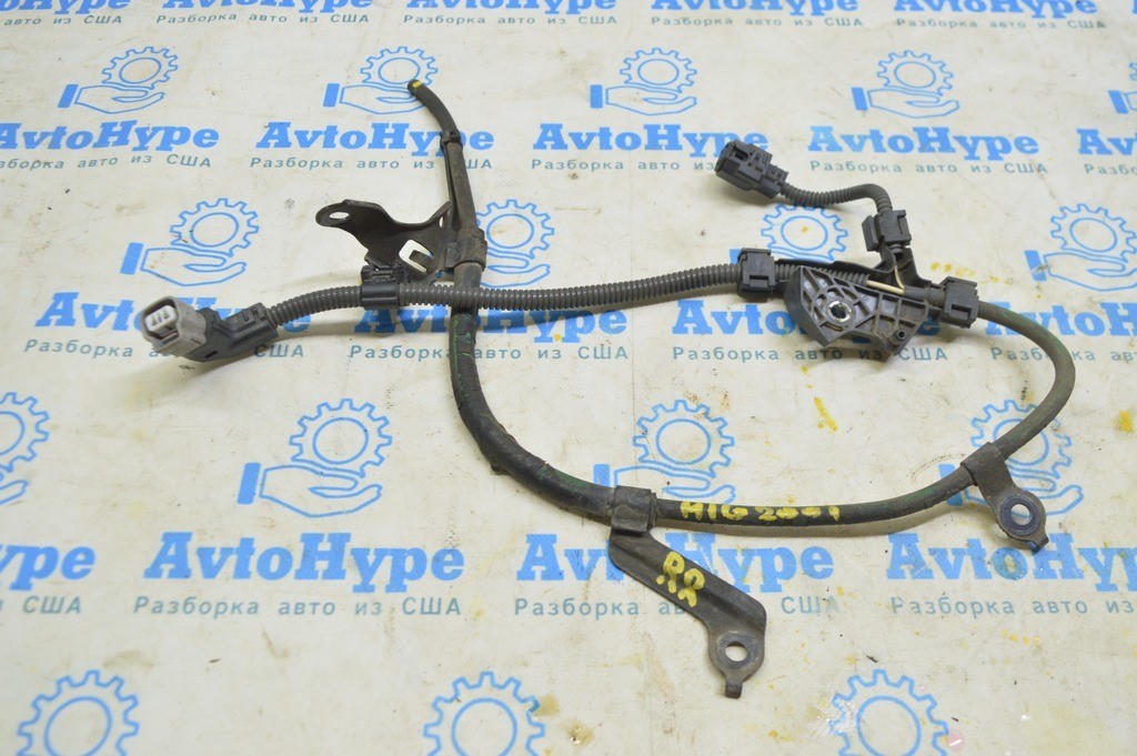 Проводка заднего суппорта правая Toyota Highlander 20-22 (01) обрезана