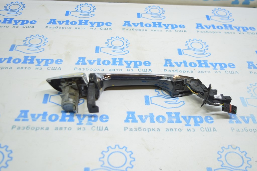 Пружина зад прав Infiniti QX30 17- AWD