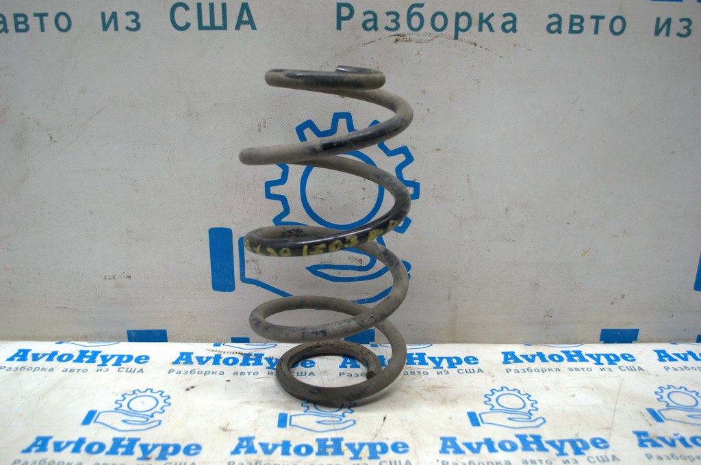 Пружина зад прав Infiniti QX30 17- FWD (03)