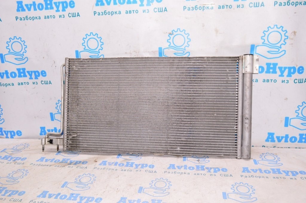 Радиатор кондиционера (конденсер) Ford Focus mk3 11-14 2.0 (не подписан)